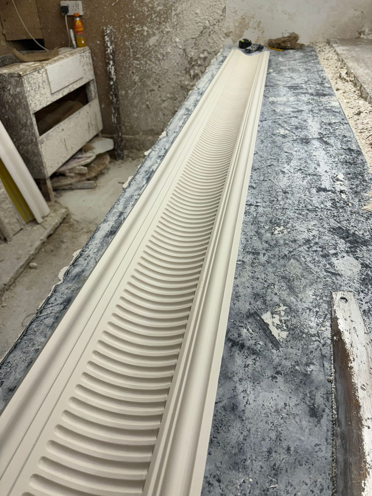 Fluted Cove Cornice