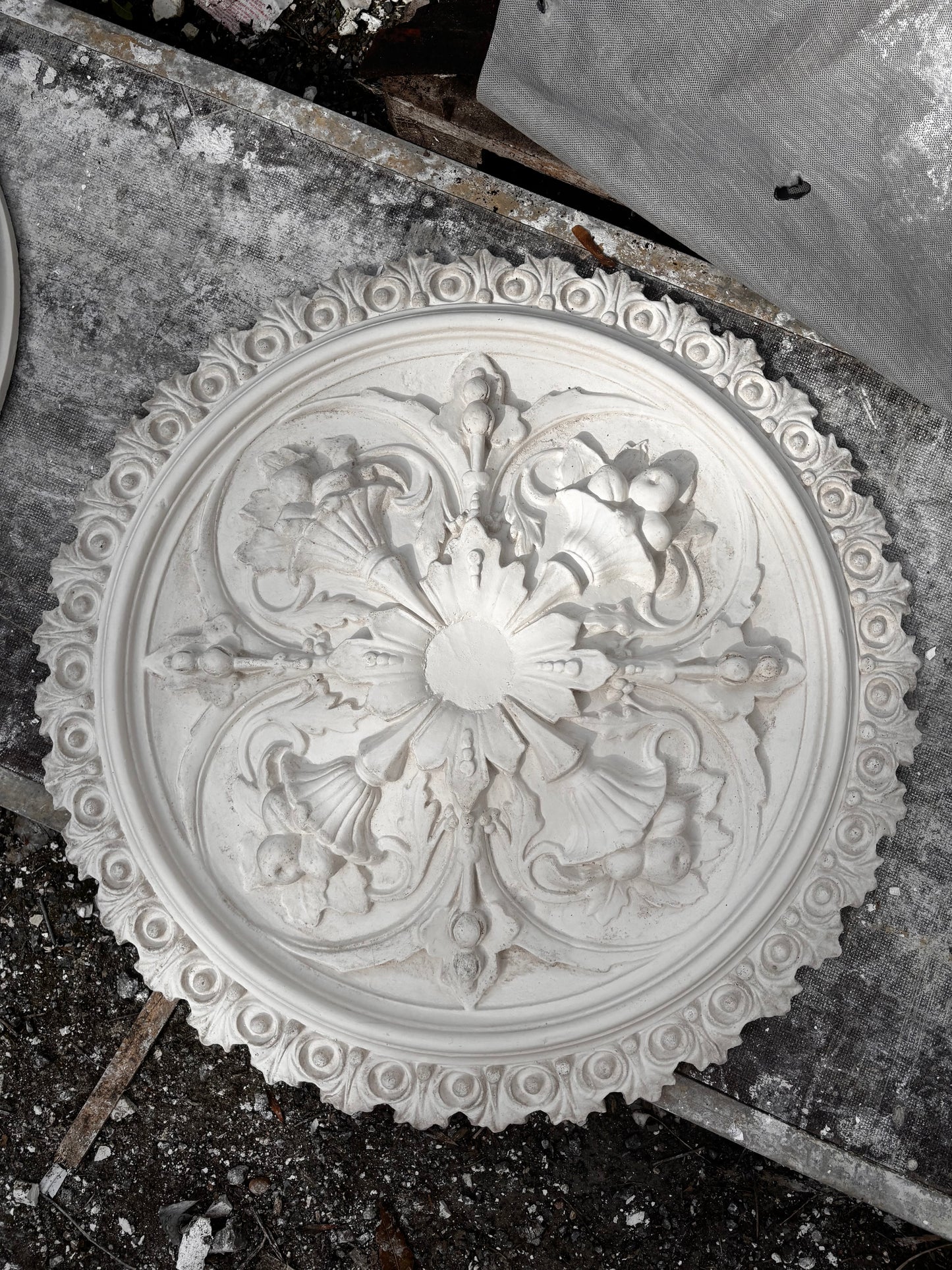 Florentine 650 Ceiling Rose