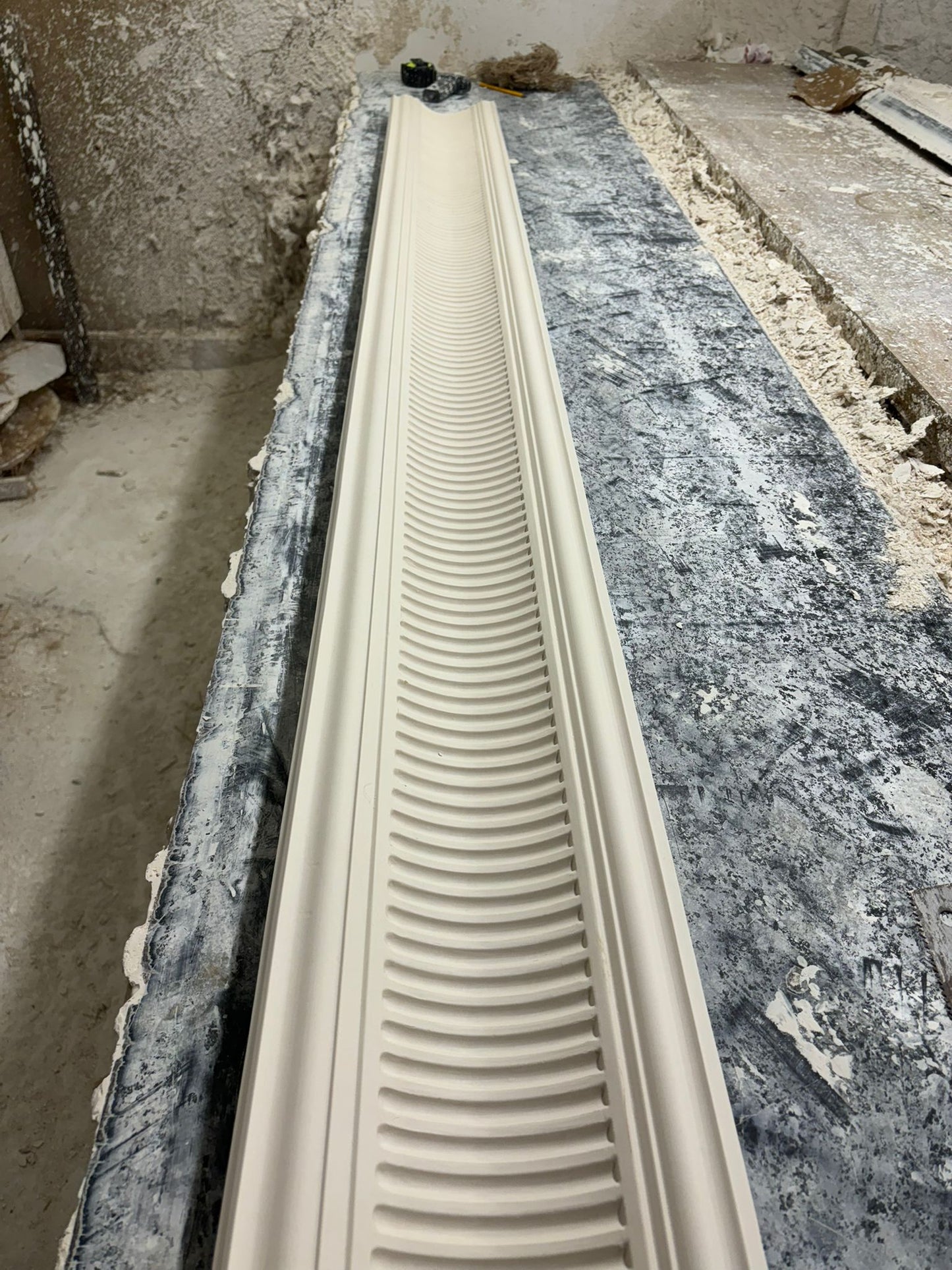 Fluted Cove Cornice