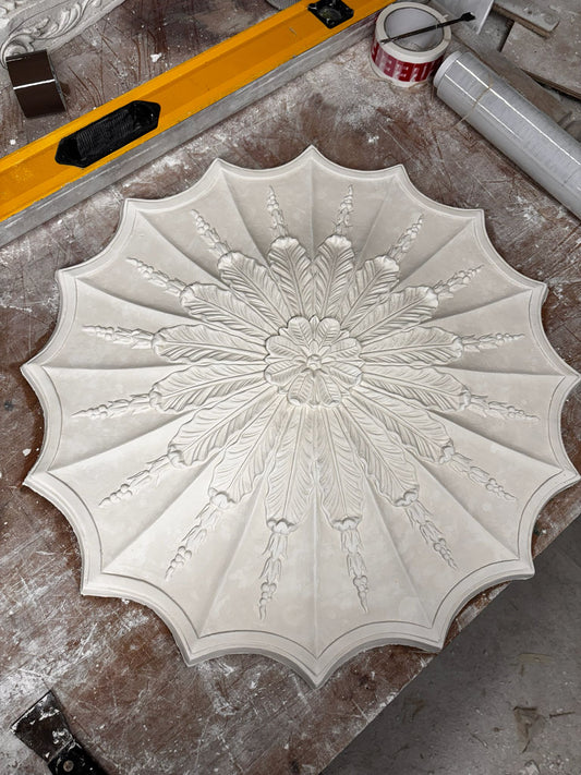 Adams fan centrepiece